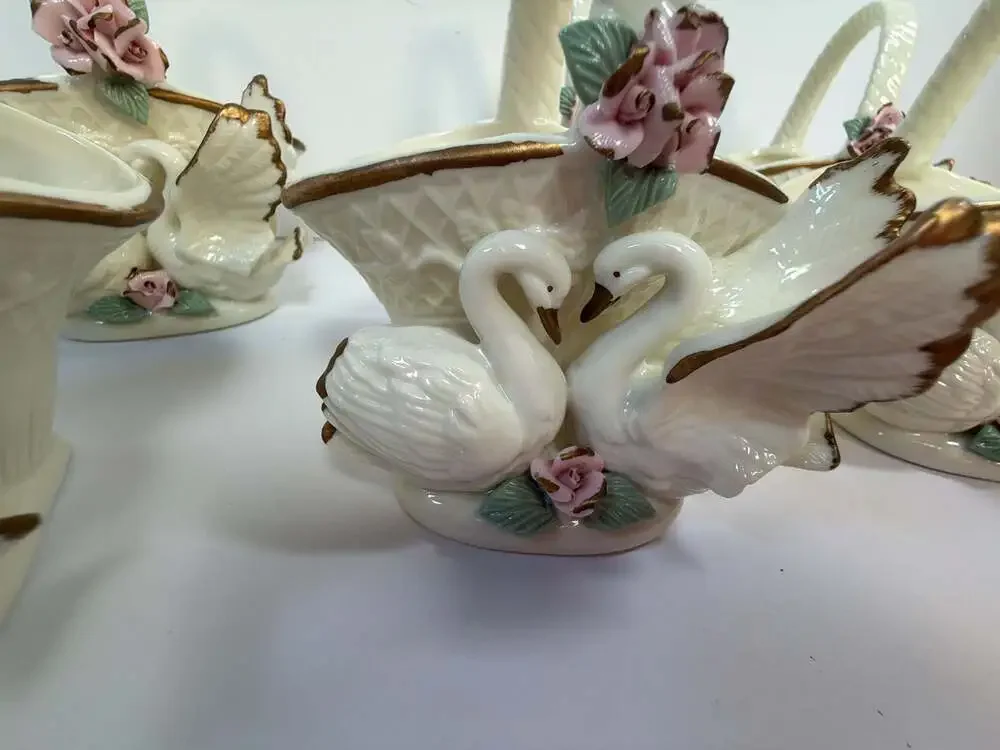 Set of 6 Berkeley Designs Porcelain Swan Baskets with Pink Roses